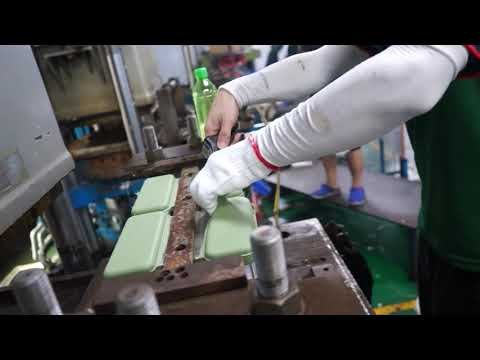 Silicone pencil case manufacturing molding process