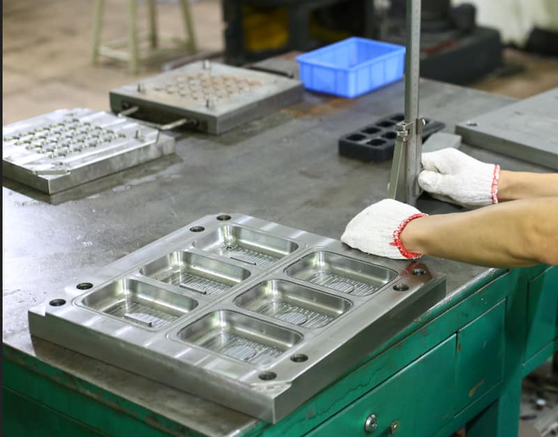 silicone tooling - How To Choose The Right Process Of Silicone Molding? - ZSR