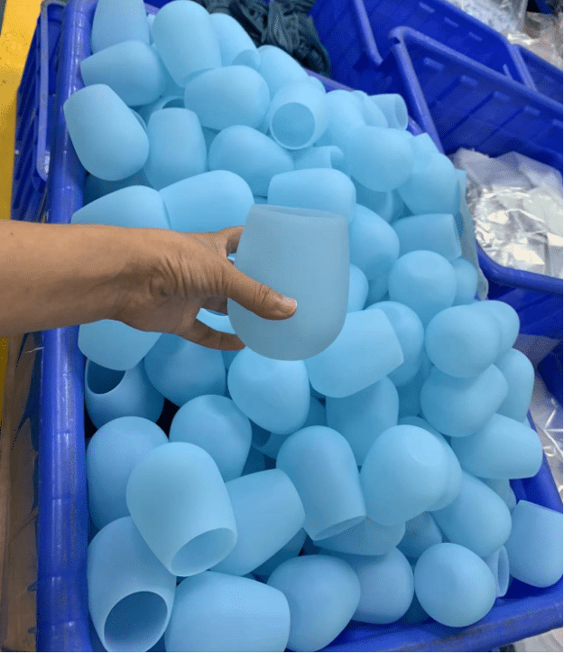 Silicone cup before package - Custom Silicone Products - ZSR