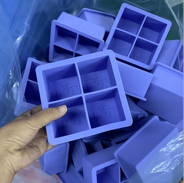 Custom large silicone ice cube tray - Custom Large Silicone Ice Cube Tray - ZSR