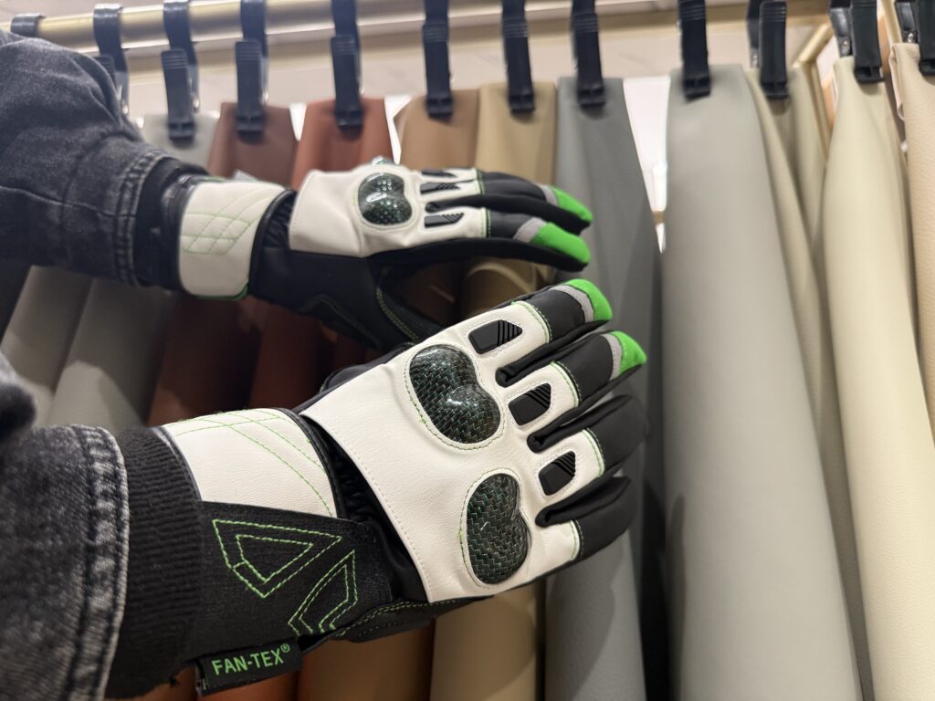 Glove silicone leather 1 - Glove - Z.S.R.