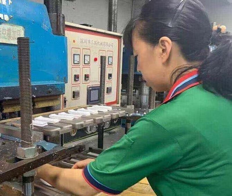 Silicone pencil bag molding - How To Create Your Silicone Cases? - Z.S.R.