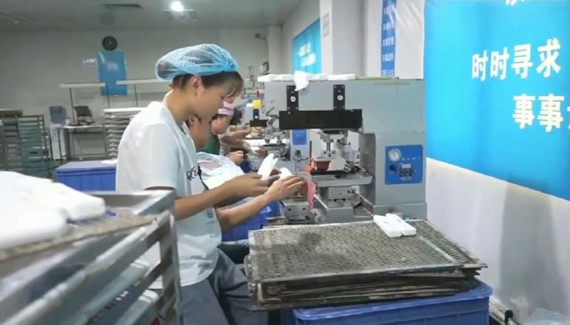 silicone pen bag logo printing - How To Create Your Silicone Cases? - Z.S.R.