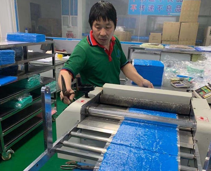 Cutting the silicone material silicone plate 1 - How to create private silicone plate? - Z.S.R.