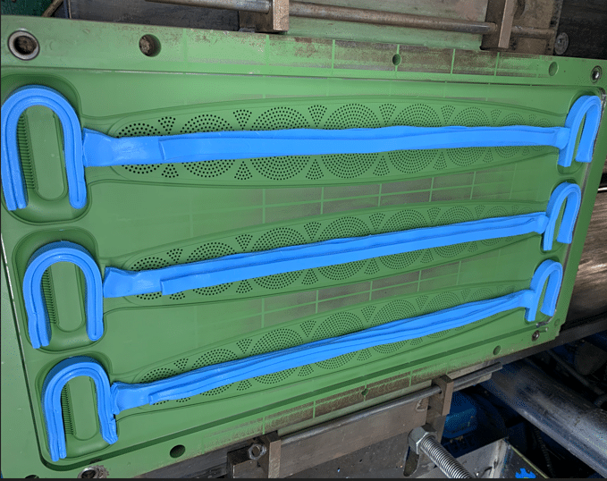 Feeding the silicone body scrubber material - How to create private silicone shower scrubber or body scrubber? - Z.S.R.