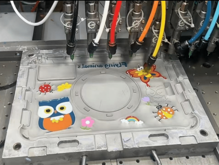 Feeding the silicone plate material on 1 - How to create private silicone plate? - Z.S.R.