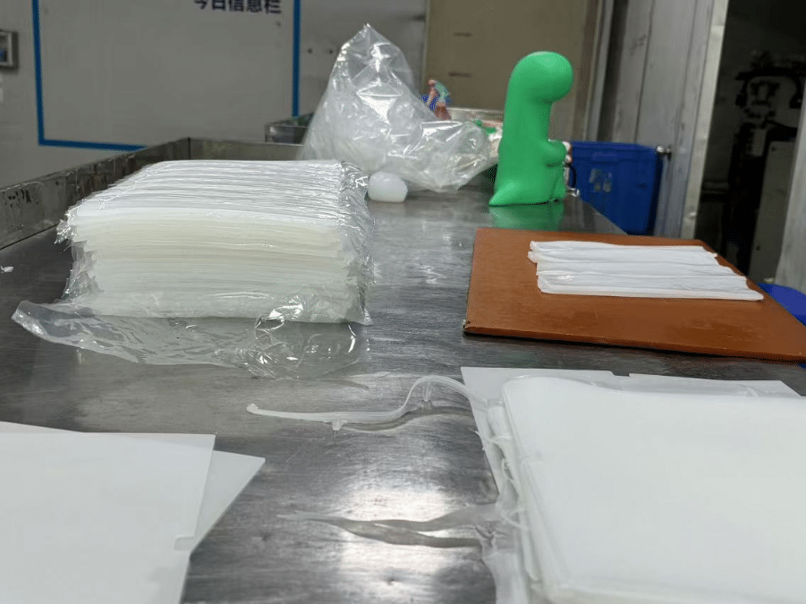 Prepare silicone mats material - How to create private silicone placemats? - Z.S.R.