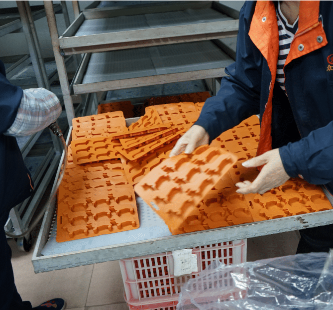 Secondary vulcanization silicone molded products - How to create private silicone sleeves? - Z.S.R.