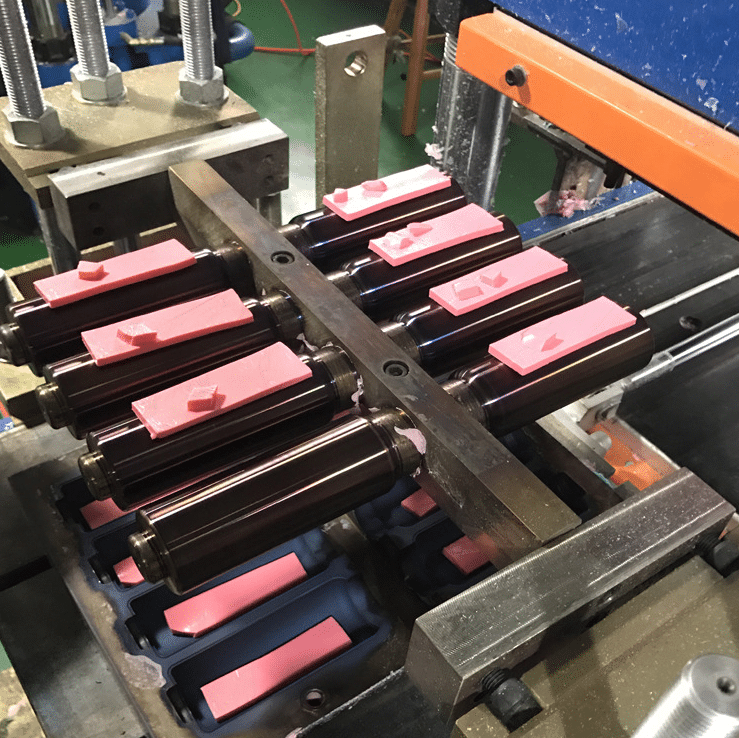 Silicone sleeve feeding - How to create private silicone sleeves? - Z.S.R.