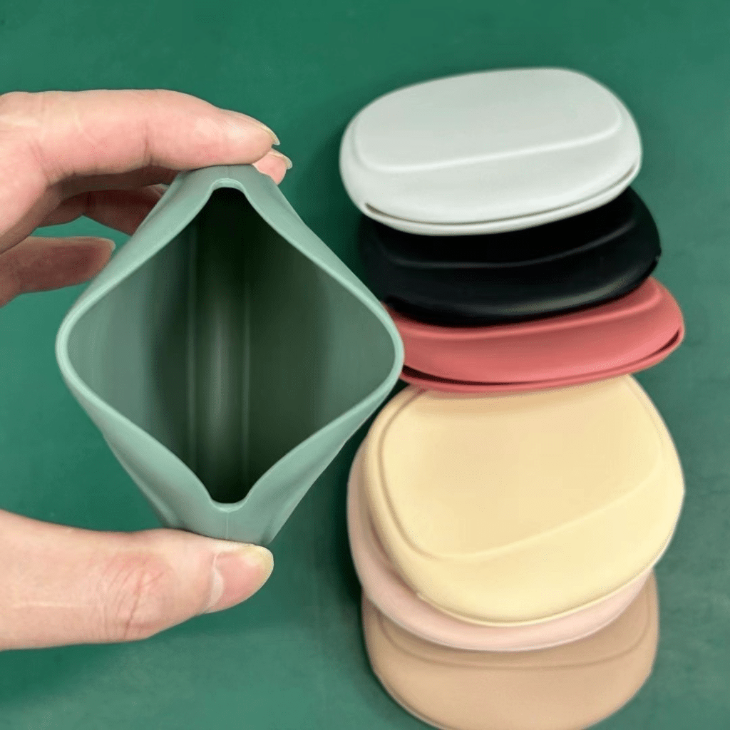 Silicone portable chargers cases Manufacturing - Silicone Cases - Z.S.R.