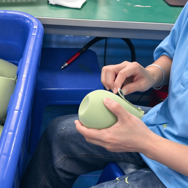Silicone straw cup shavings